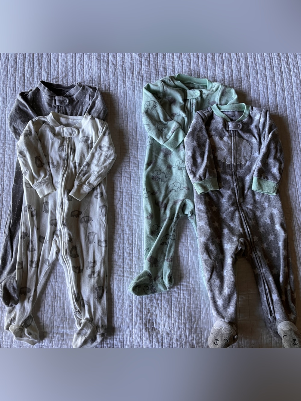 Carter's 4-piece pajama lot